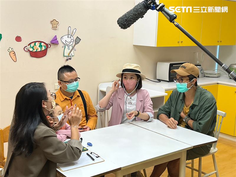 雅文兒童聽語文教基金會的聽覺口語教學法特別將學習融入日常生活中,讓聽損兒童藉由遊戲,自然學會傾聽和說話